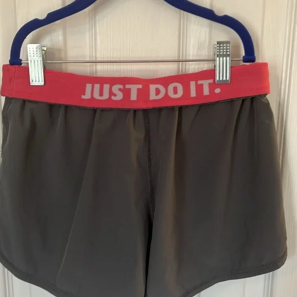 Girls Gray Nike Running Shorts w/Pink Foldover Waistband Sz L - Picture 6 of 11